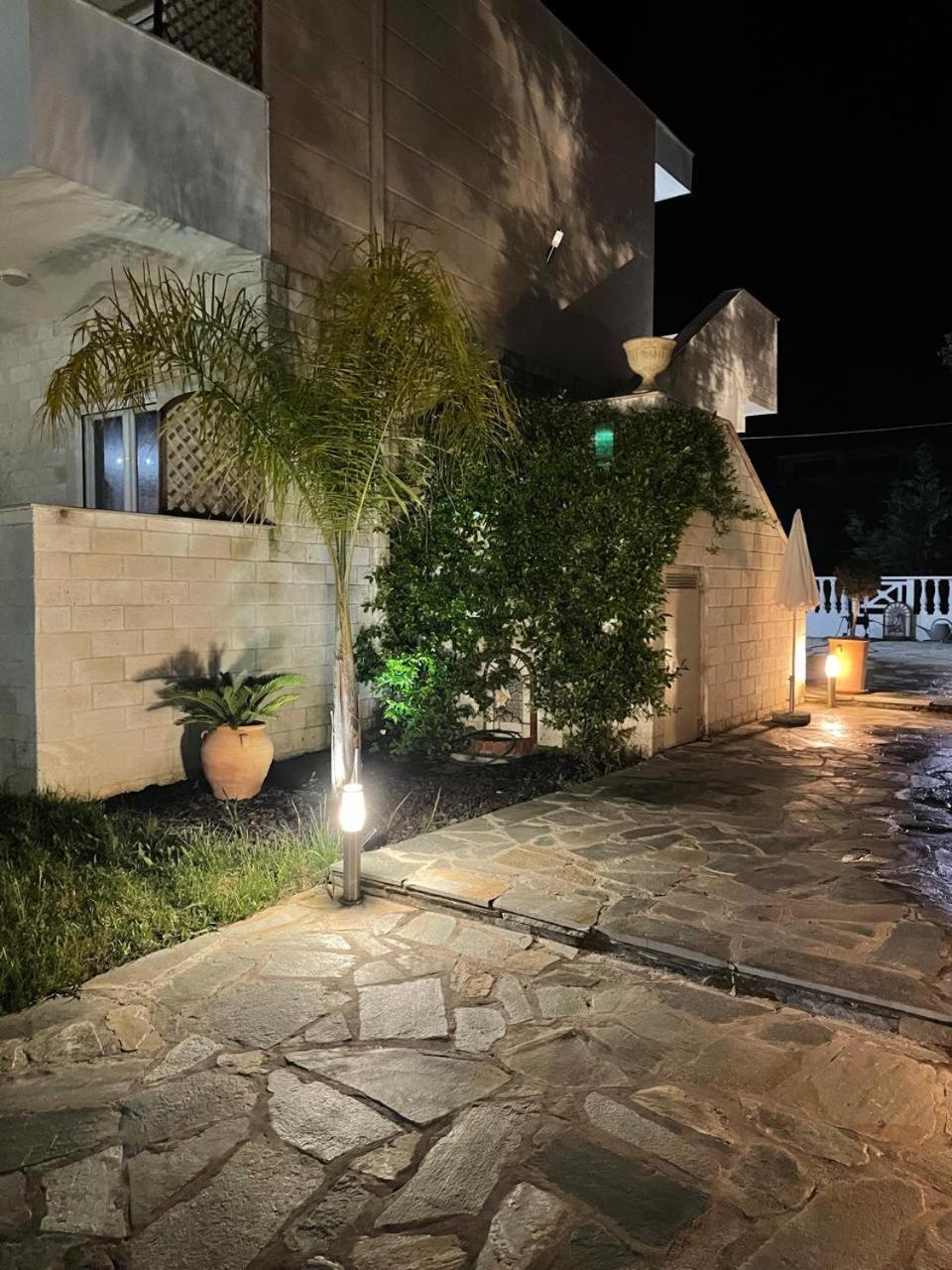 Hotel Valerios Kriopigi Bagian luar foto